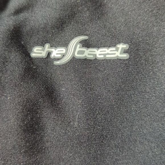 SHEBEEST Women's Shindigger Padded Capri Cycling Pants - Picture 11 of 11